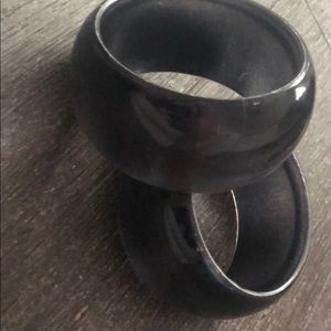 2 bracelets